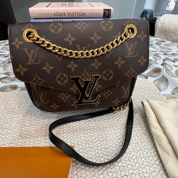 Meet your Posher, Ms Y - Picture 12 of 16